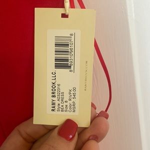 Beautiful fuchsia maxi dress I am 5ft5 I did get in hemmed also I tailored cups